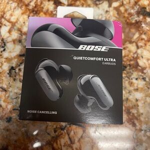 SOLD Bose Quietcomfort Ultra Earbuds
